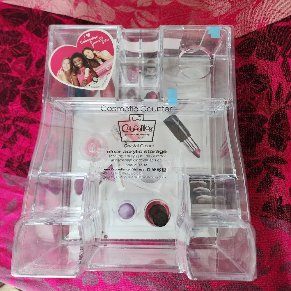 Cosmetic Counter Caboodles Clear Acrylic Storage. NEW.